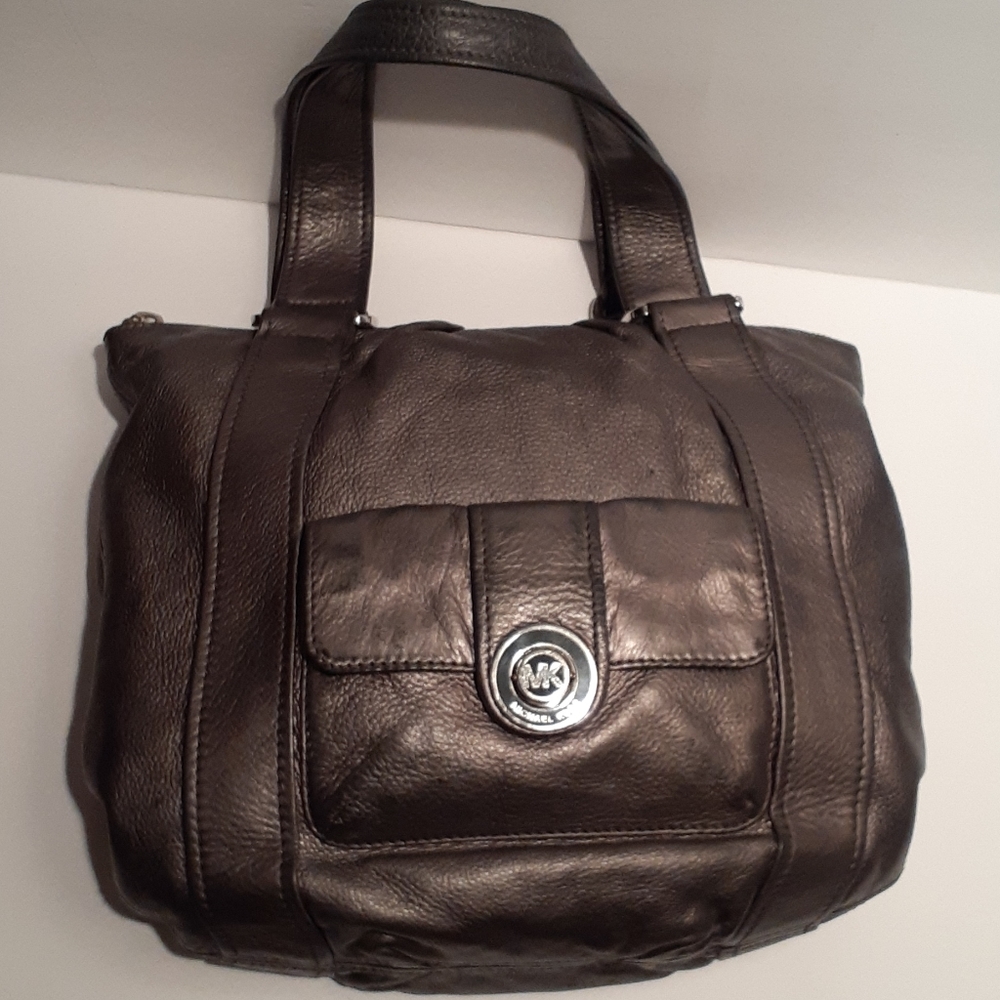 Michael Kors Pebble Leather Shoulder Bag - Picture 3 of 10